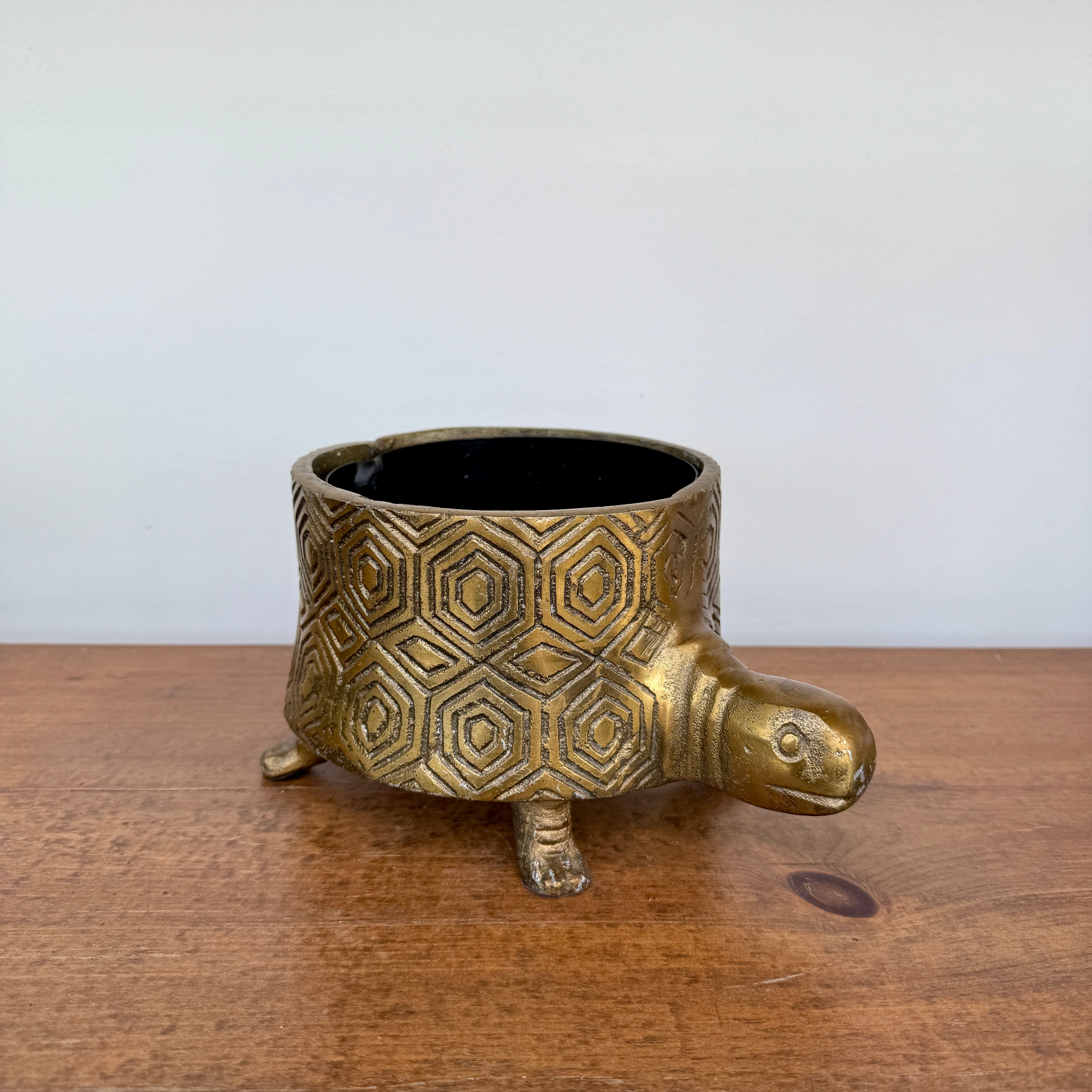 Tommie Turtle Pot - 8.75" x 6.5" x 4.75"