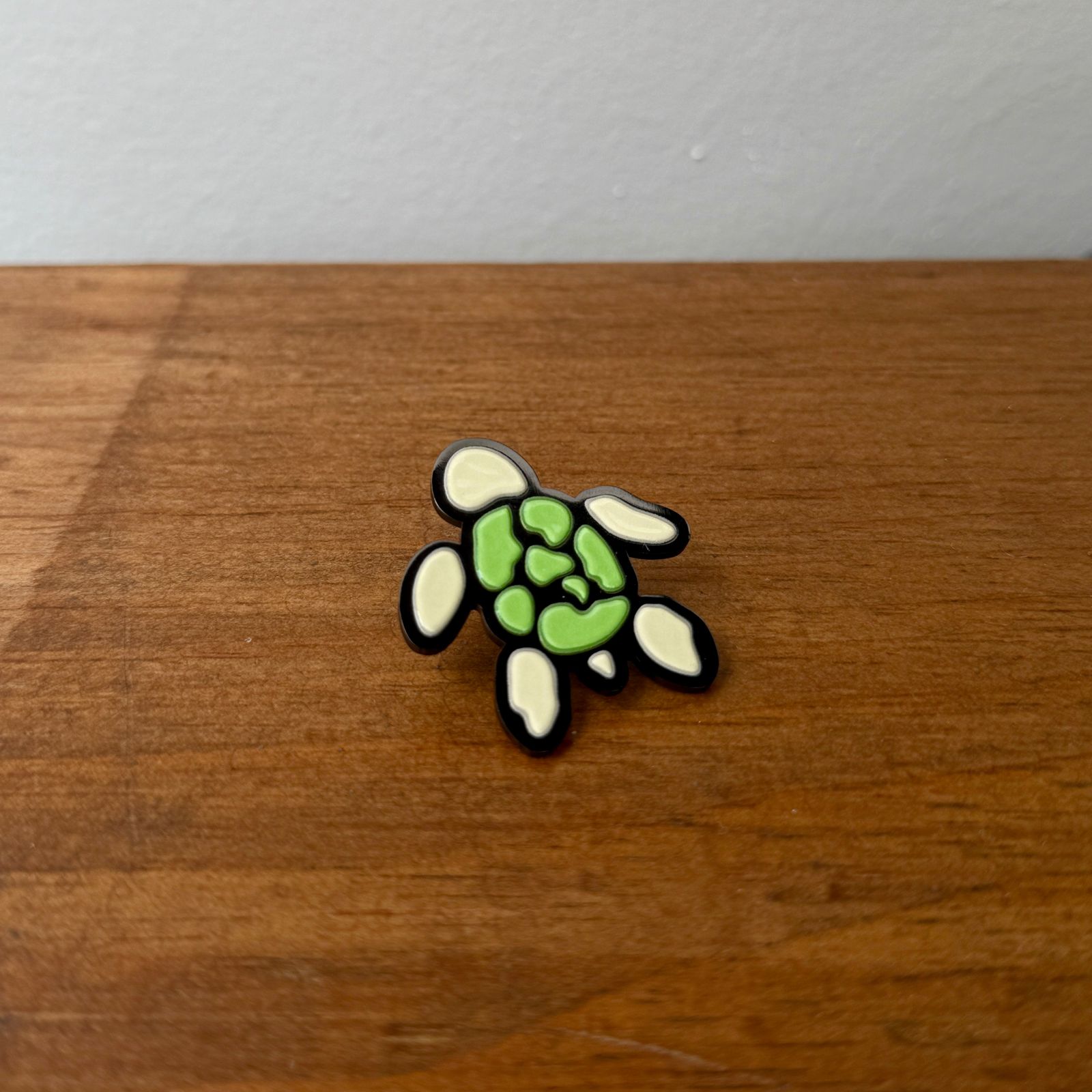 Aquatopia Turtle Pin